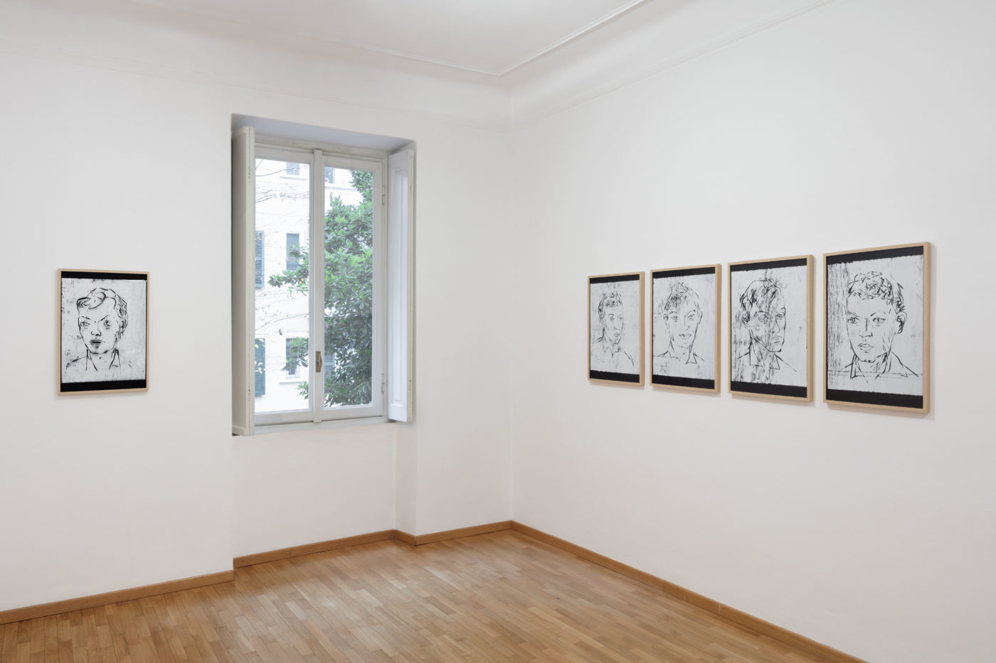 Stephan Balkenhol, exhibition view Galleria Monica De Cardenas, Milano