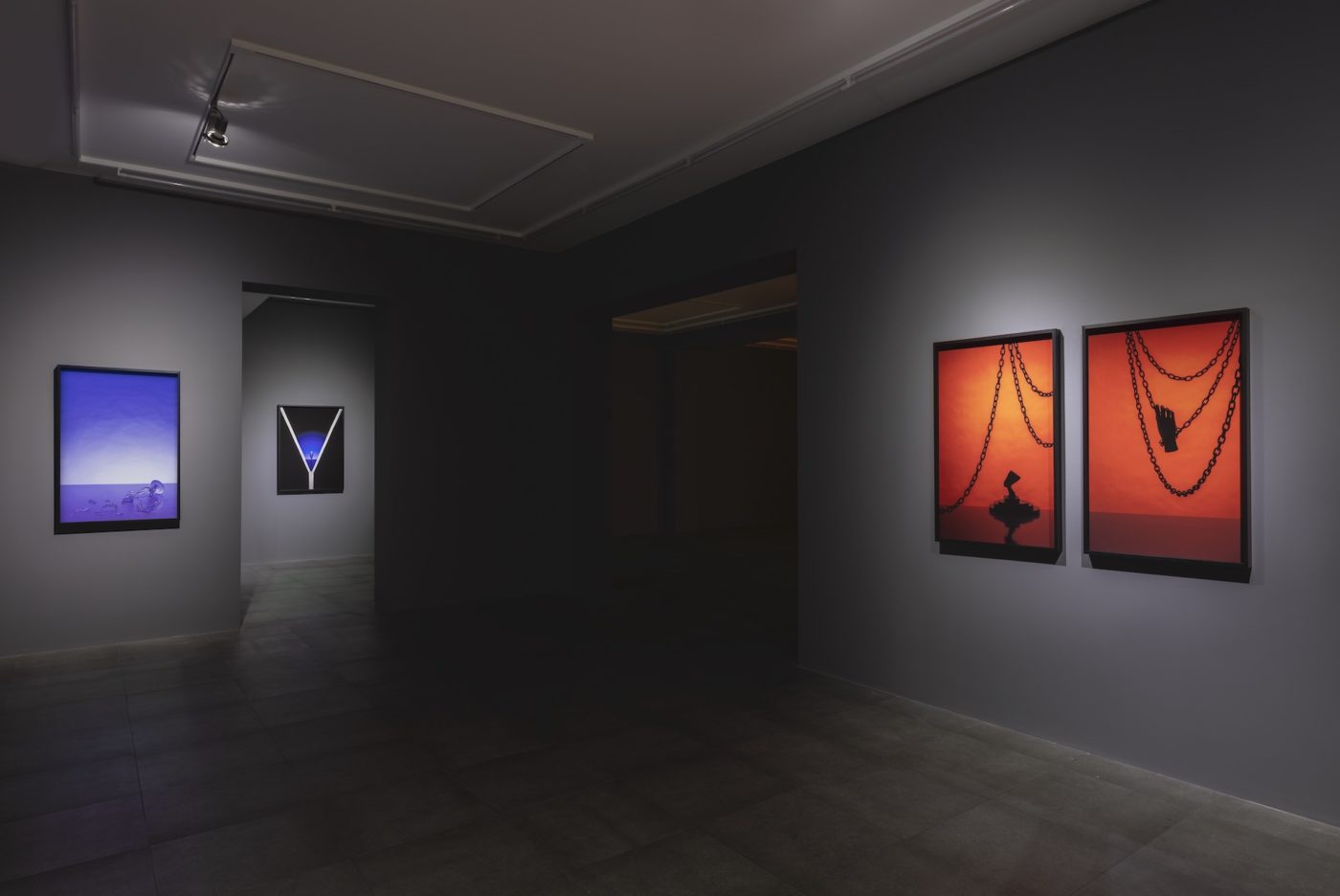 1- Anna Franceschini, Did you know you have a broken glass in the window?, 2020, Installation view at Vistamarestudio, Milano